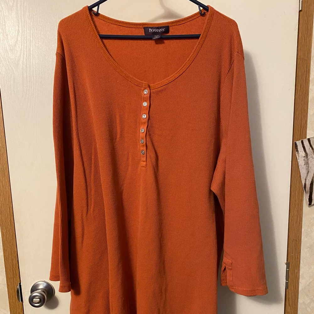 NWOT!! Roman’s 4x Long sleeve Thermal Orange.